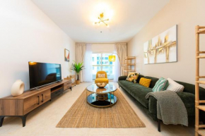 Attractive 1BR with Sea View near Barasti Beach Club